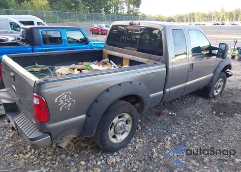 2011 Ford F-250 Xlt z USA, uszkodzony, nr VIN 1FT7X2B63BEB48625